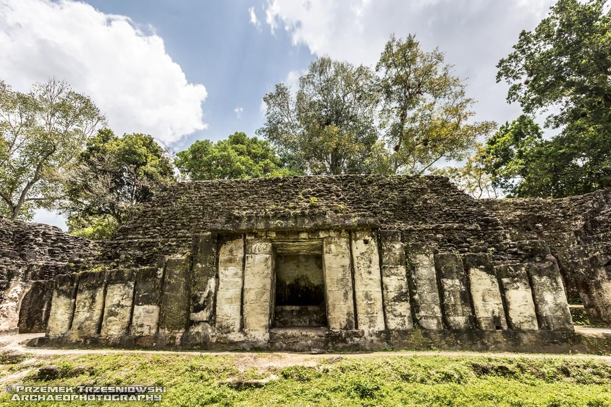 Guía Turística del Grupo G de Tikal, Petén, Guatemala