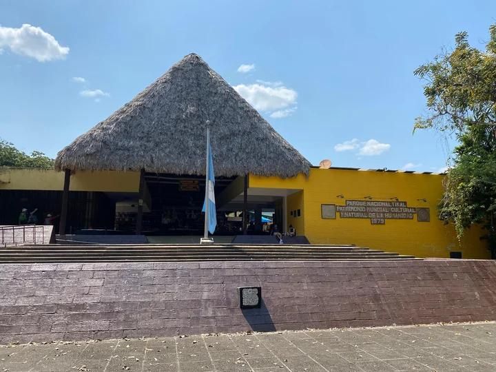 Guía Turística del Museo Sylvanus G. Morley, Tikal, Petén, Guatemala